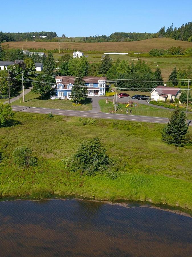The Lookout Inn New Glasgow Exterior photo